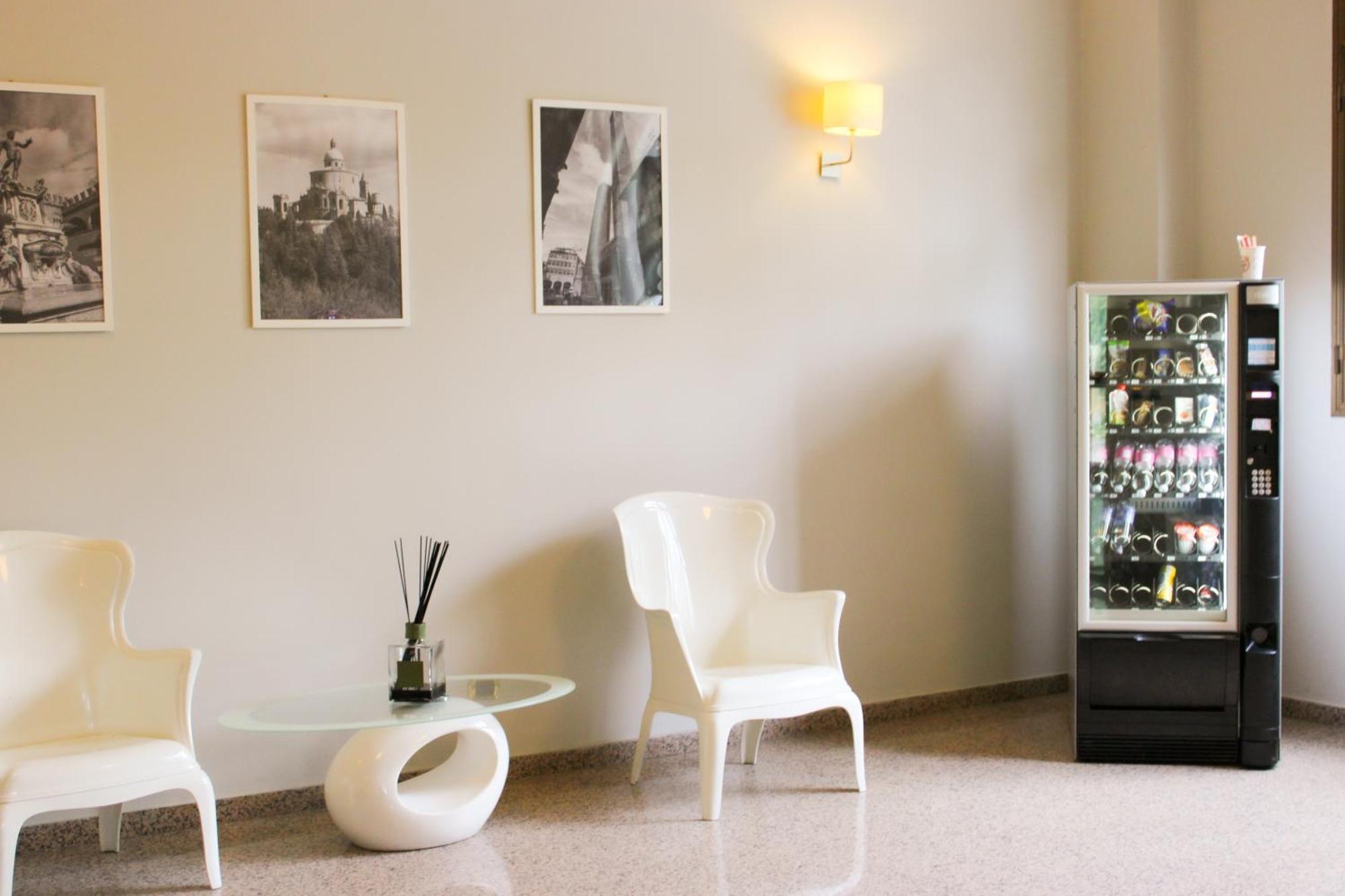 Hp Fly Hotel Bologna Калдерала ди Рено Екстериор снимка