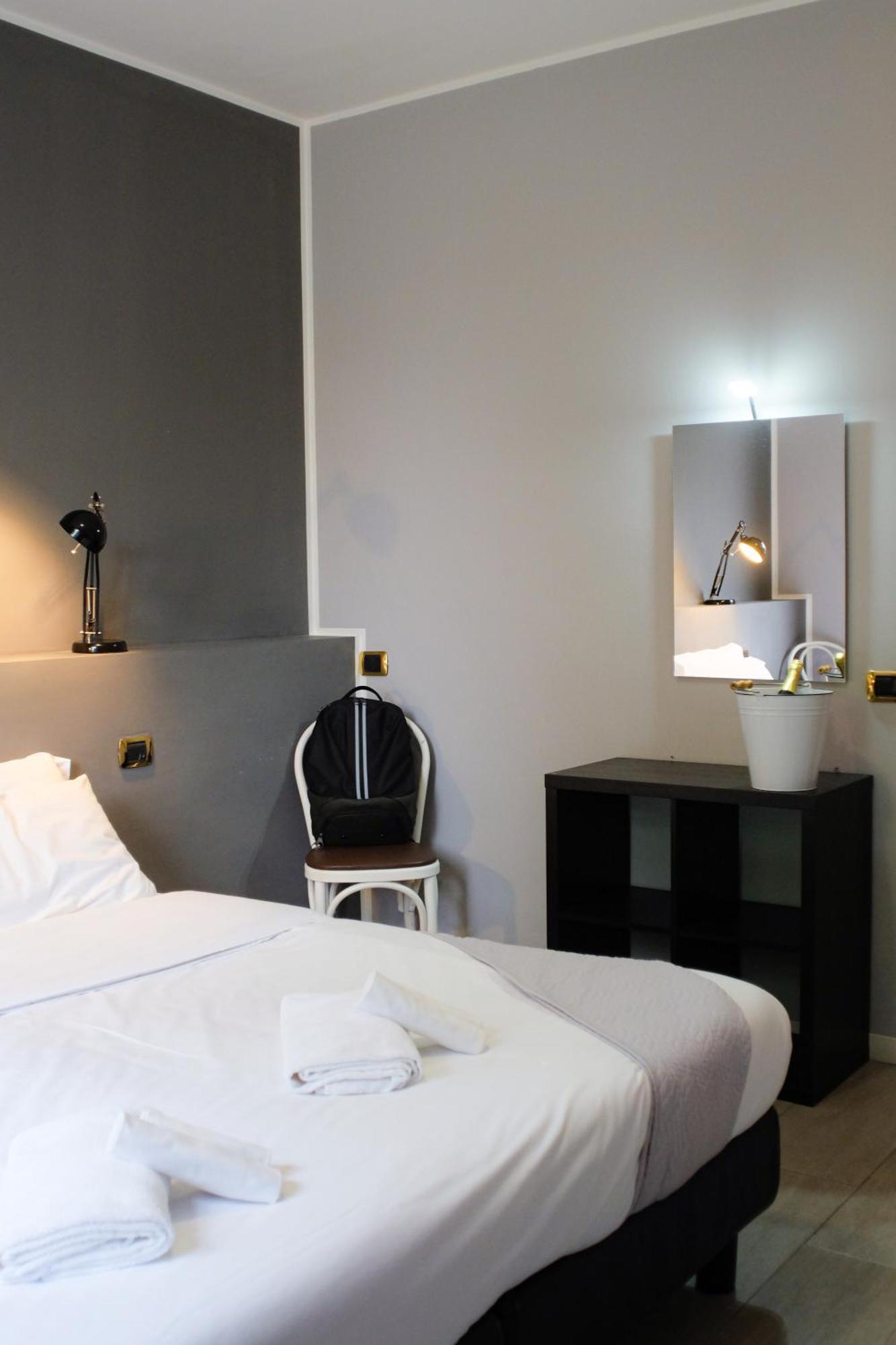 Hp Fly Hotel Bologna Калдерала ди Рено Екстериор снимка
